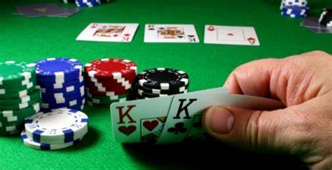 Kiat Poker Terbaik untuk Bermain Online